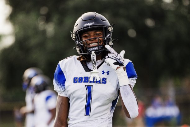 Family Ties: ‘Canes Legacy Justice Jones set for Gameday Visit