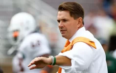 Al-Golden-Miami-v-Boston-College-9bKyTE3JGobl.webp Al-Golden-Miami-v-Boston-College-9bKyTE3JGobl.webp