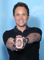 David_Yost_Photo_Op_GalaxyCon_Richmond_2022_(cropped).jpg