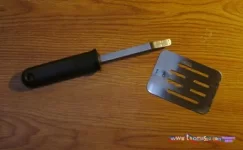 spatula-broken-thomasso.webp