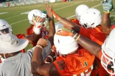 CLueT6HUAAQFMxJ.webp CLueT6HUAAQFMxJ.webp