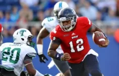 fau-quarterback-jaquez-johnson.webp