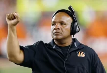 Hue Jackson.webp