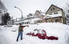 151203-buffalo-snow-mn-1116_88e8af86a2ca388598a345df83911e2d.nbcnews-ux-2880-1000.webp