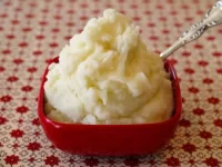 Mascarpone-Mashed-Potatoes.webp