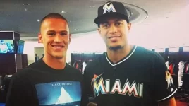 092514_fsf_mlb_miami-marlins_miami-hurricanes_stanton_kaaya_PI.vadapt.980.high.50.webp