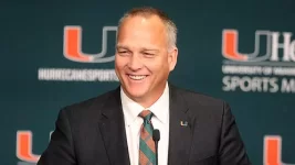 sfl-miami-introduces-mark-richt-as-its-new-football-coach-video-20151204.webp
