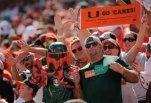 happy-miami-fans-1000.webp