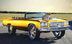 rides-cars-texas-1975-chevrolet-caprice-donk-gold-feat.webp