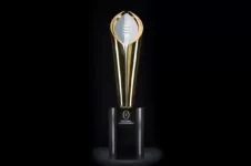 NCAA-College-football-playoffs-trophy.webp