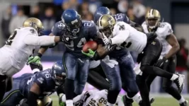 lynch-marshawn-08-01-2015.webp