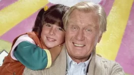 george-gaynes-punky-brewster-tease-today-160217_fe3b8fc8b34bc4d31661488fe09090f0.webp