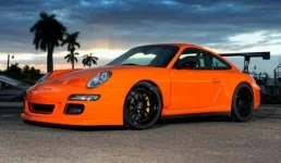 orange-porsche-911-gt3-rs-with-19-inch-r10-strasse-forged-wheels.webp