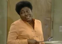 6532ac7ac6bad7a5b2582700fcfdae69--esther-rolle-november-.webp