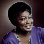 c019b457e0a2b85f3a32418ebdd02f0b--esther-rolle-maid-in-manhattan.webp