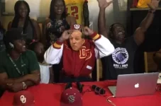 hahaha.webp hahaha.webp